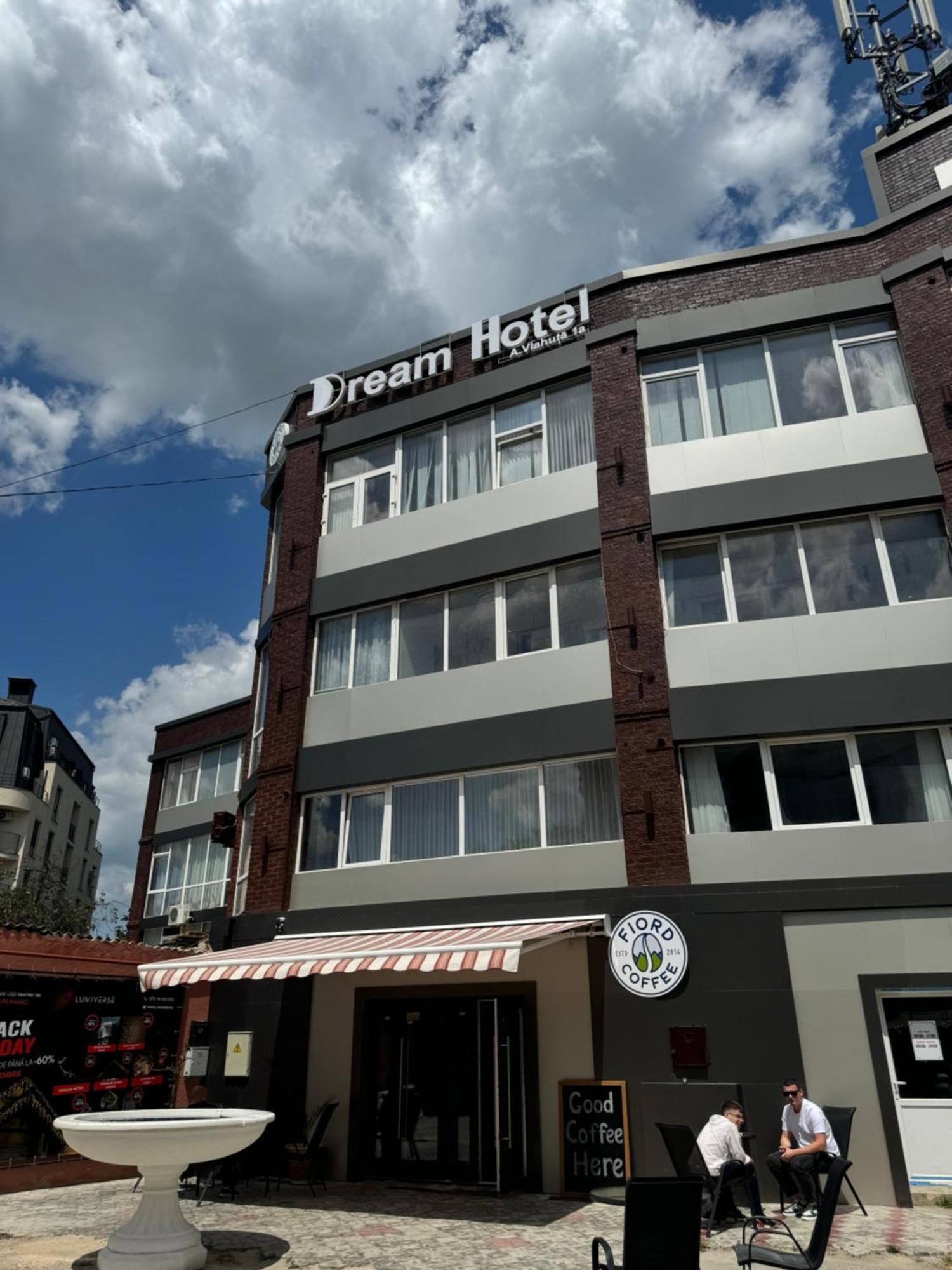 Dreamhotel Chişinău Exterior foto